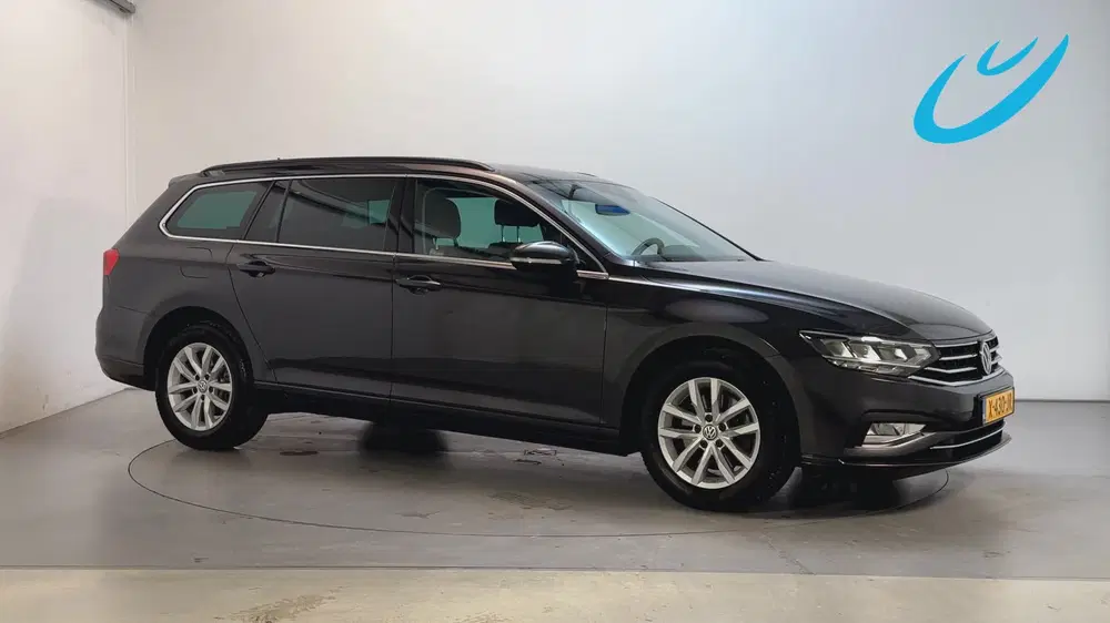 Volkswagen Passat 1.5 TSI 150pk DSG Comfort Business uit 2020