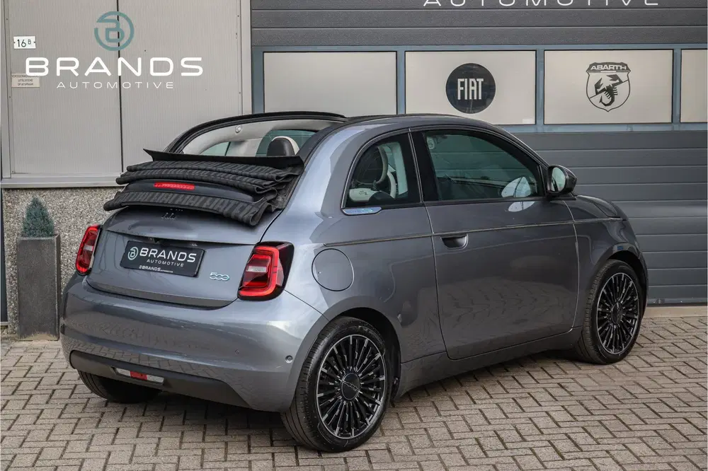 Fiat 500e 500C E La Prima 42 kWh 1e eig Full option uit 2022, foto 2
