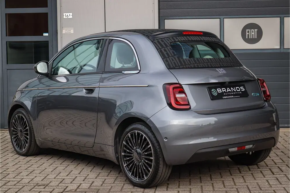 Fiat 500e 500C E La Prima 42 kWh 1e eig Full option uit 2022, foto 4