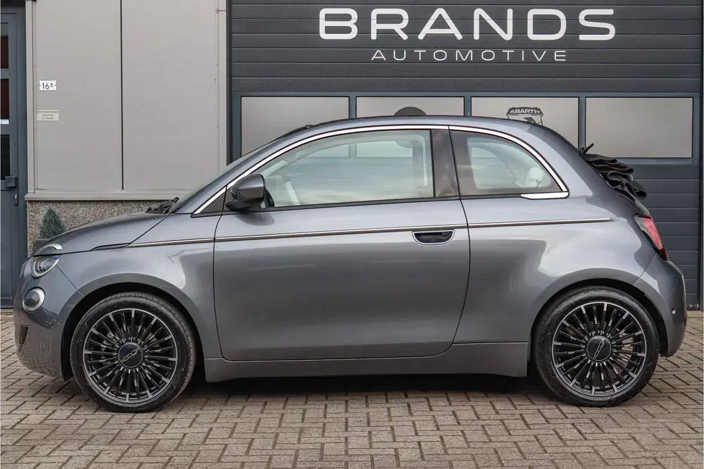 Fiat 500e 500C E La Prima 42 kWh 1e eig Full option uit 2022, foto 5