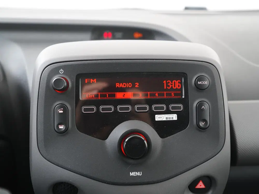 Peugeot 108 1.0 e-VTi Active uit 2021, foto 12
