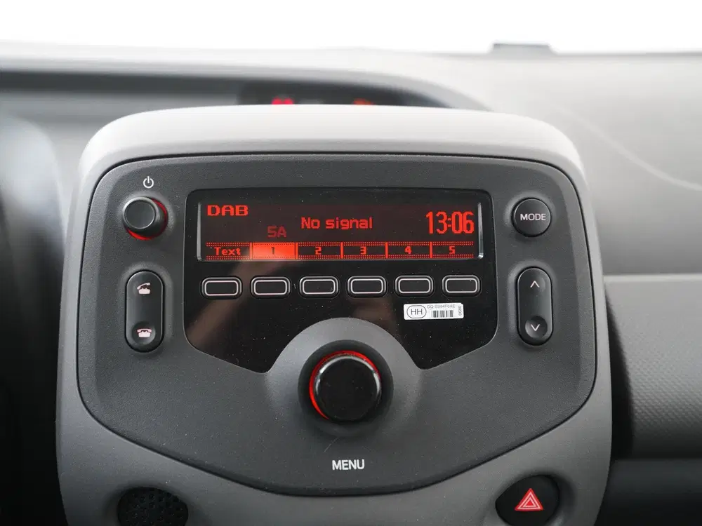 Peugeot 108 1.0 e-VTi Active uit 2021, foto 13