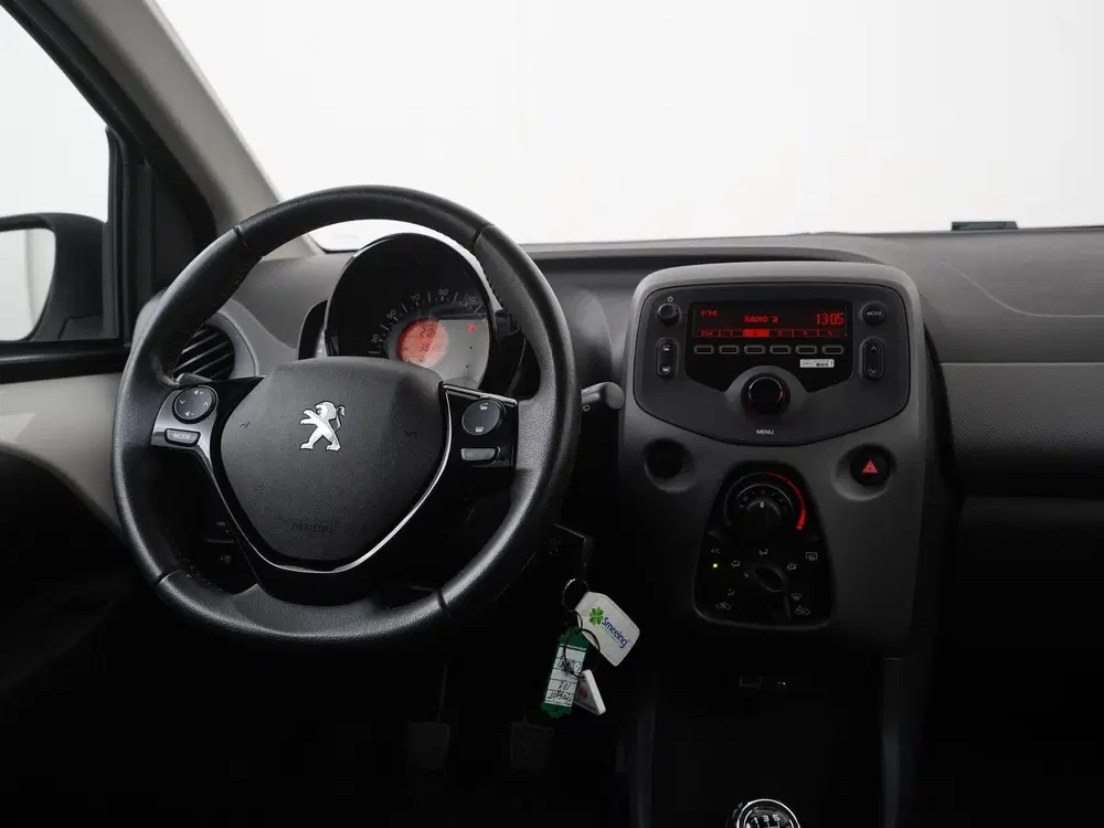 Peugeot 108 1.0 e-VTi Active uit 2021, foto 5