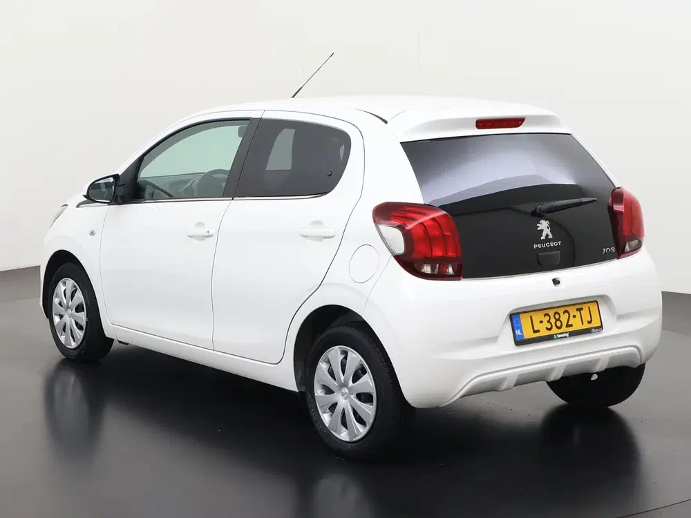 Peugeot 108 1.0 e-VTi Active uit 2021, foto 6