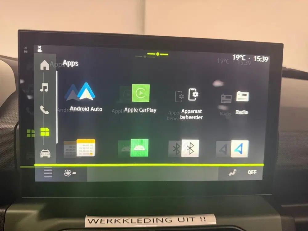 Dacia Spring Extreme 65 26.8 kWh AIRCO NAVIGATIE APPLE uit 2025, foto 13