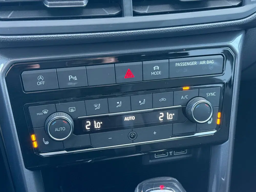 Volkswagen T-Cross 1.0 TSI Style Business Adaptive Cruise uit 2020, foto 15