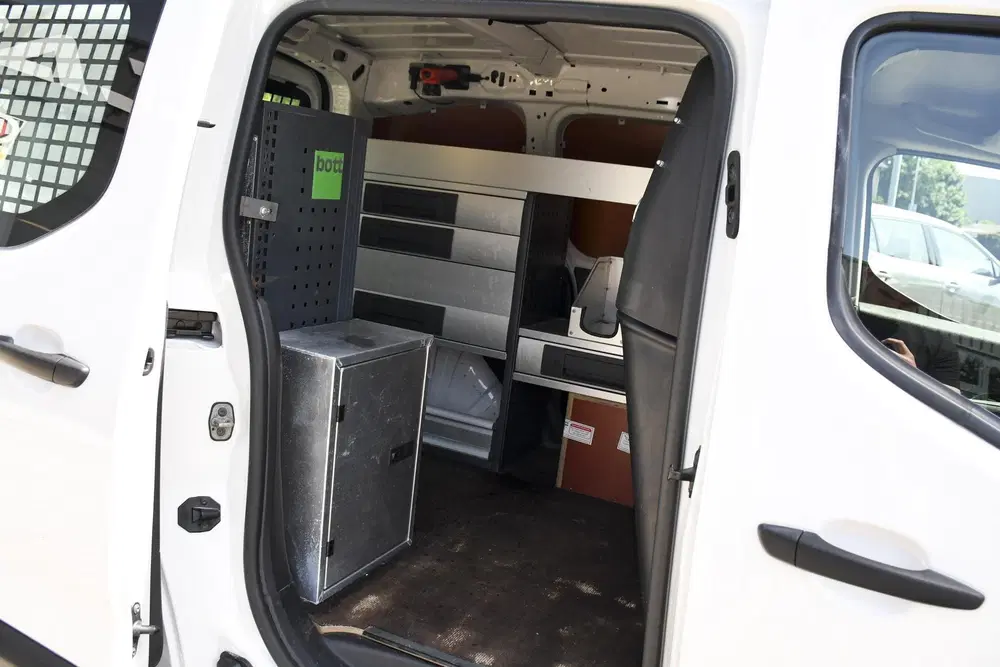 Citroën Berlingo Citroen Berlingo 1.5 BlueHDI Club 75KW uit 2020, foto 12