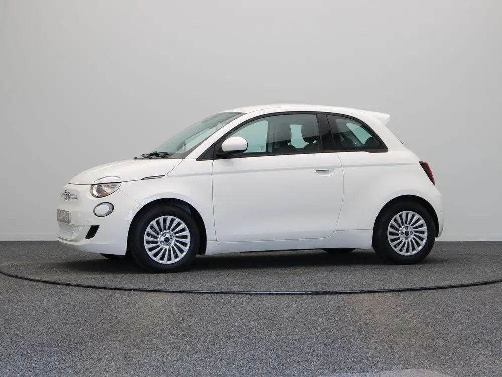 Fiat 500e Icon uit 2023, foto 11