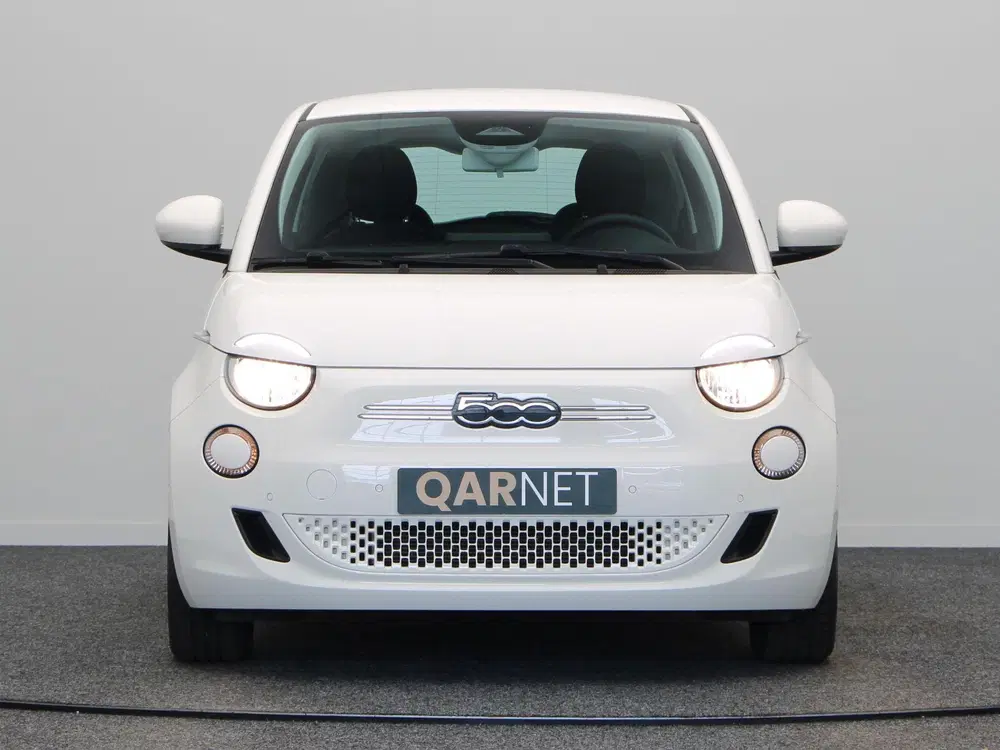 Fiat 500e Icon uit 2023, foto 6
