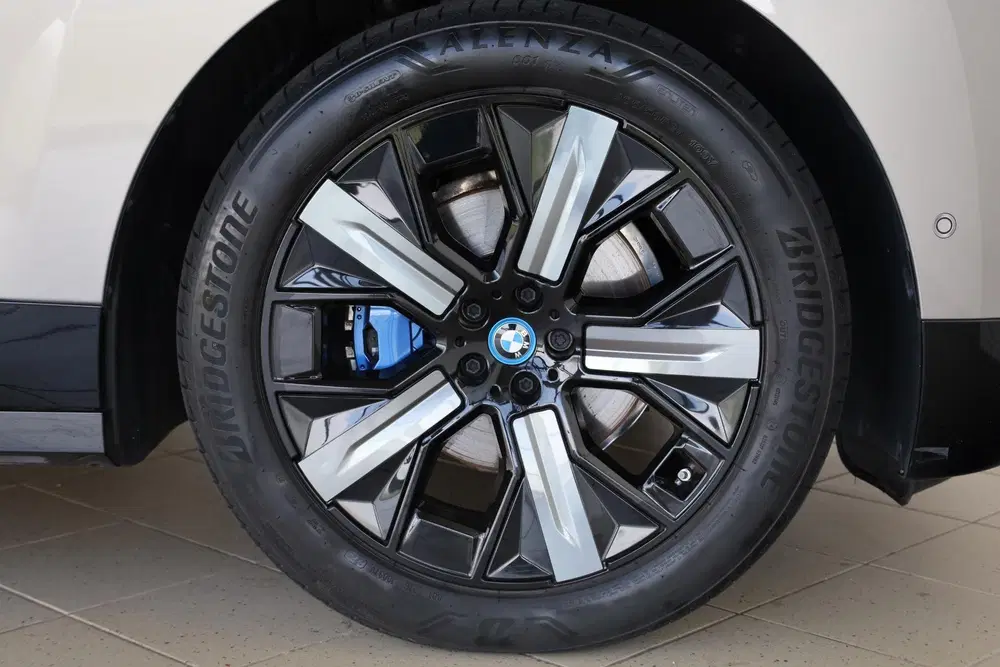 BMW iX xDrive40 Business Edition Plus 77 kWh uit 2023, foto 6