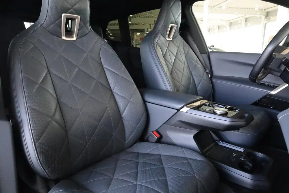 BMW iX xDrive40 Business Edition Plus 77 kWh uit 2023, foto 8