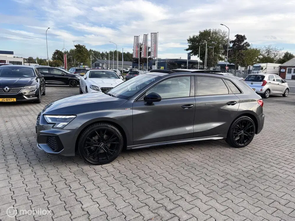 Audi A3 35 TFSI S LINE PANODAK VOLL OPTIE uit 2022, foto 4
