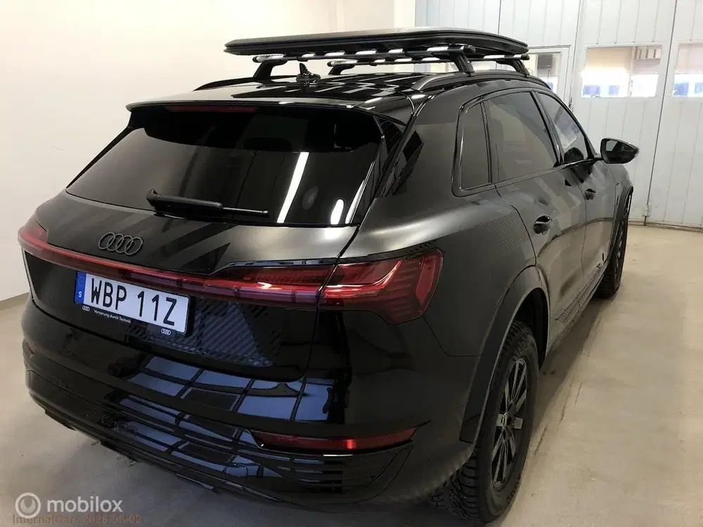 Audi Q8 e-tron 55 quattro Edition Dakar 1 of 99 uit 2024, foto 4