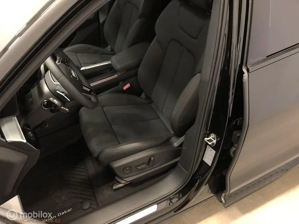 Audi Q8 e-tron 55 quattro Edition Dakar 1 of 99 uit 2024, foto 7