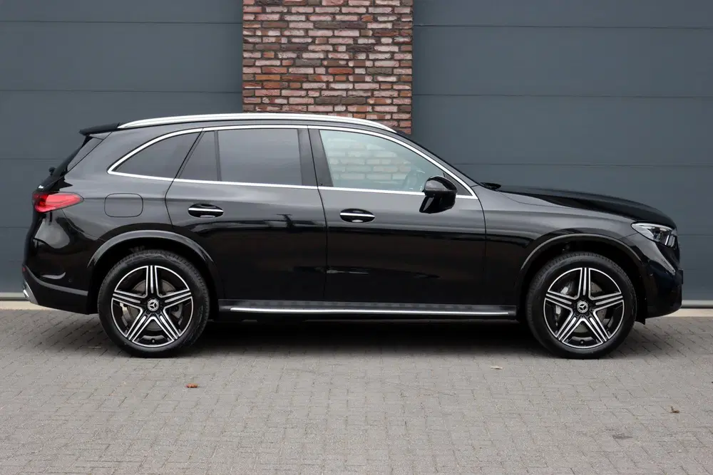 Mercedes-Benz GLC GLC 300e 4MATIC AMG Line Premium+ uit 2025, foto 11