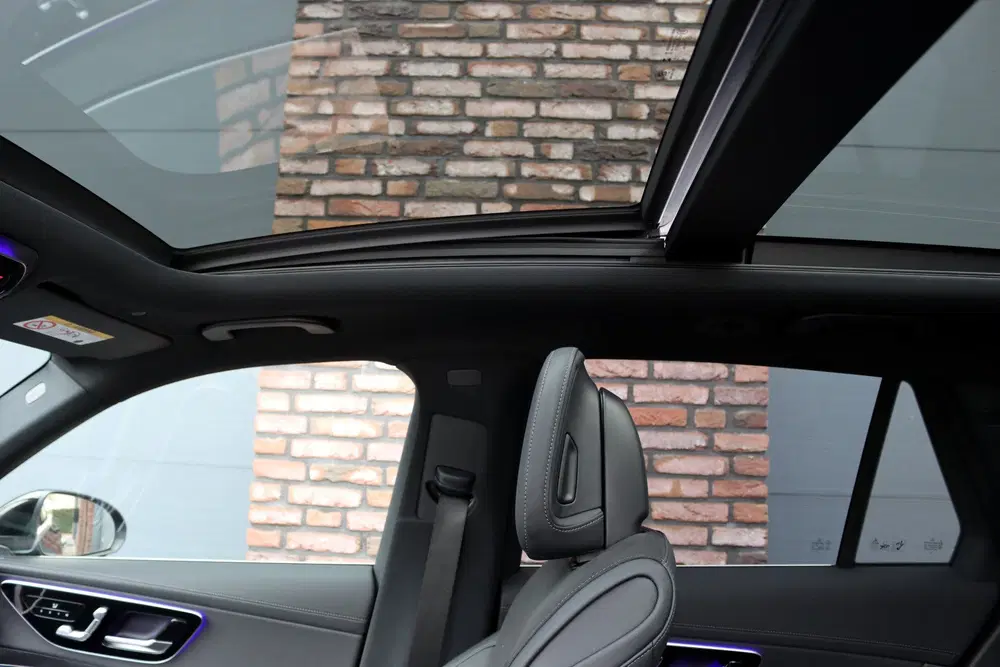 Mercedes-Benz GLC GLC 300e 4MATIC AMG Line Premium+ uit 2025, foto 4