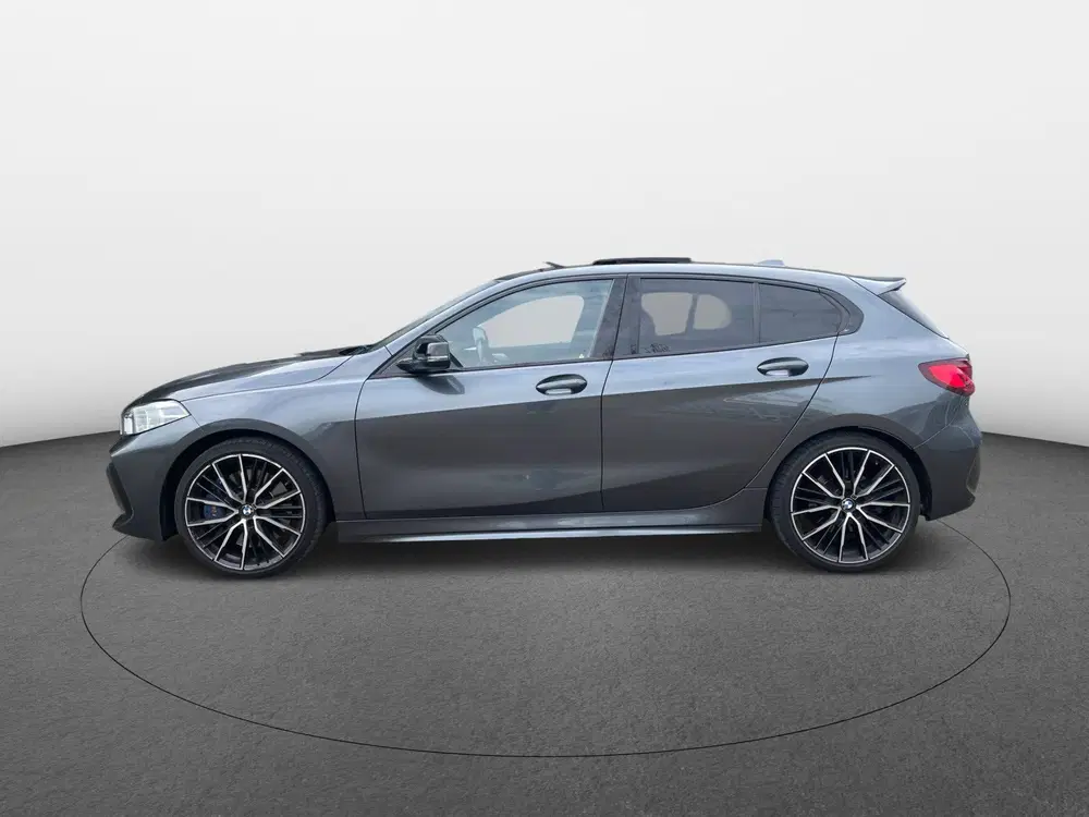 BMW 1-serie 120i High Executive Edition M PANO CAMERA uit 2021, foto 2