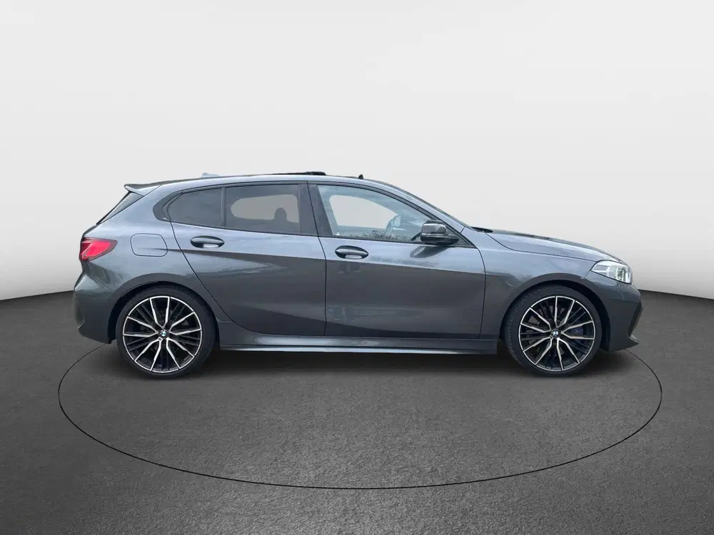 BMW 1-serie 120i High Executive Edition M PANO CAMERA uit 2021, foto 5