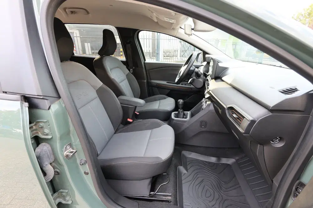 Dacia Jogger 1.0 TCe 100 ECO-G Extreme 5p. uit 2023, foto 4
