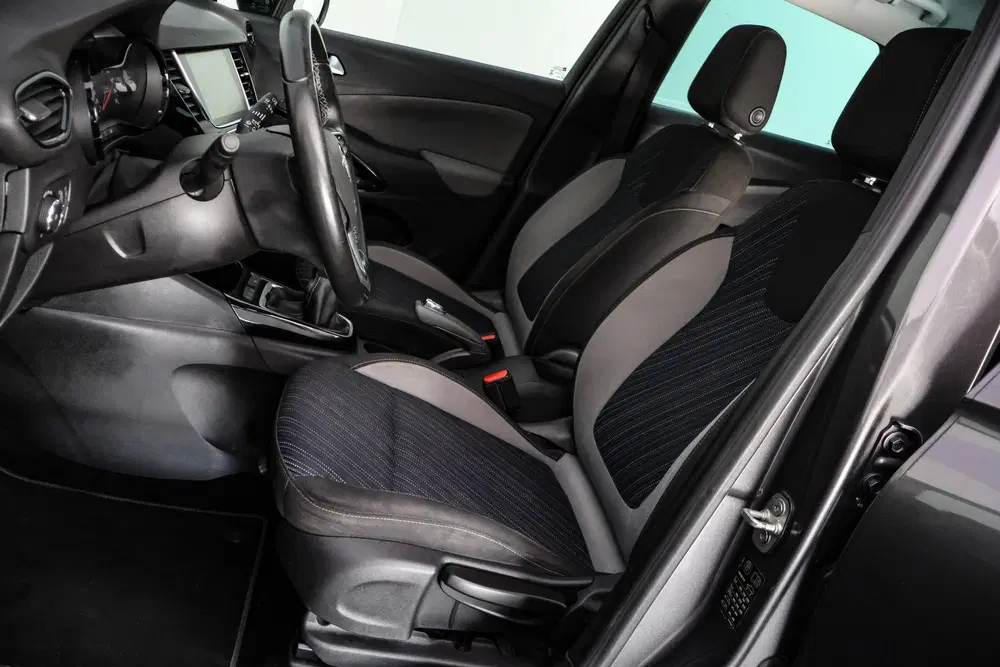 Opel Crossland 1.2T 120 Jaar Edition NAVI uit 2019, foto 10