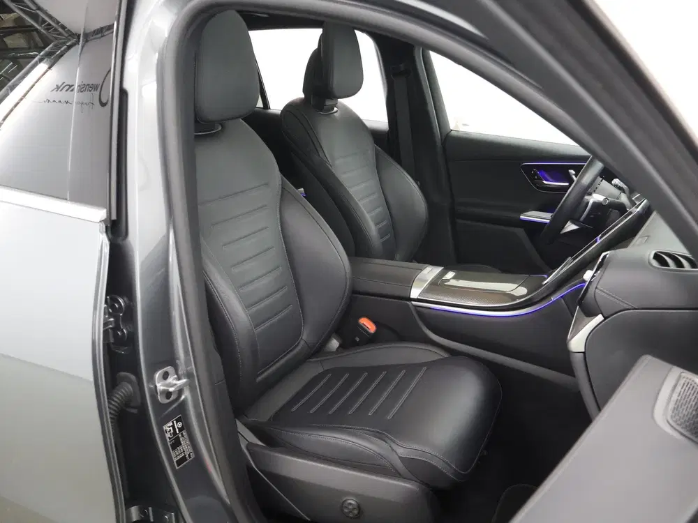 Mercedes-Benz GLC 300e 4MATIC AMG Line uit 2023, foto 11