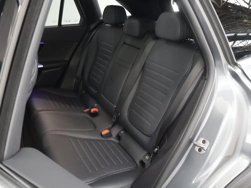 Mercedes-Benz GLC 300e 4MATIC AMG Line uit 2023, foto 12