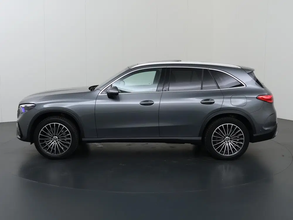 Mercedes-Benz GLC 300e 4MATIC AMG Line uit 2023, foto 5