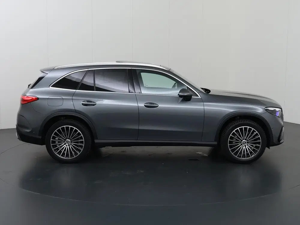 Mercedes-Benz GLC 300e 4MATIC AMG Line uit 2023, foto 6