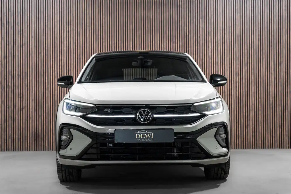 Volkswagen Taigo 1.5 TSI R-Line DSG PANO LED Keyless IQ uit 2023, foto 4
