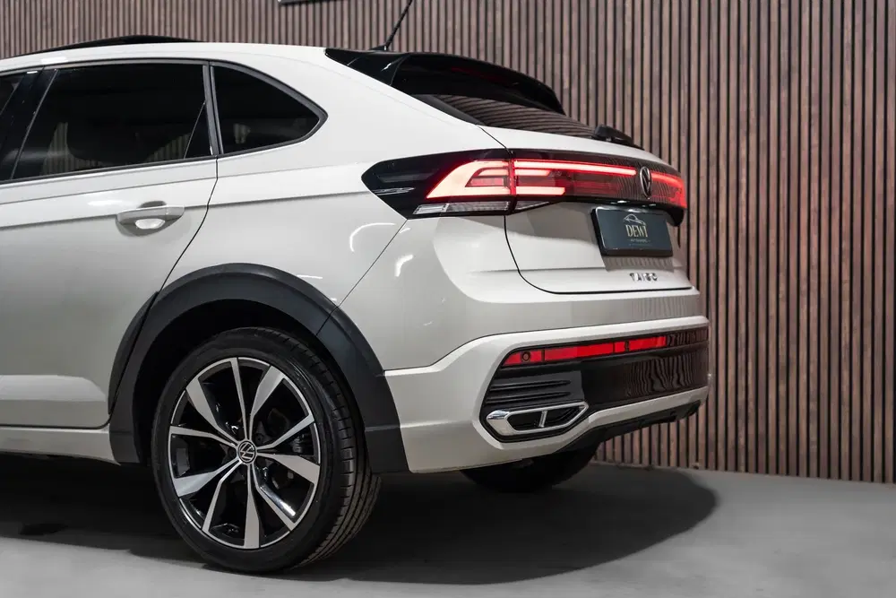 Volkswagen Taigo 1.5 TSI R-Line DSG PANO LED Keyless IQ uit 2023, foto 9