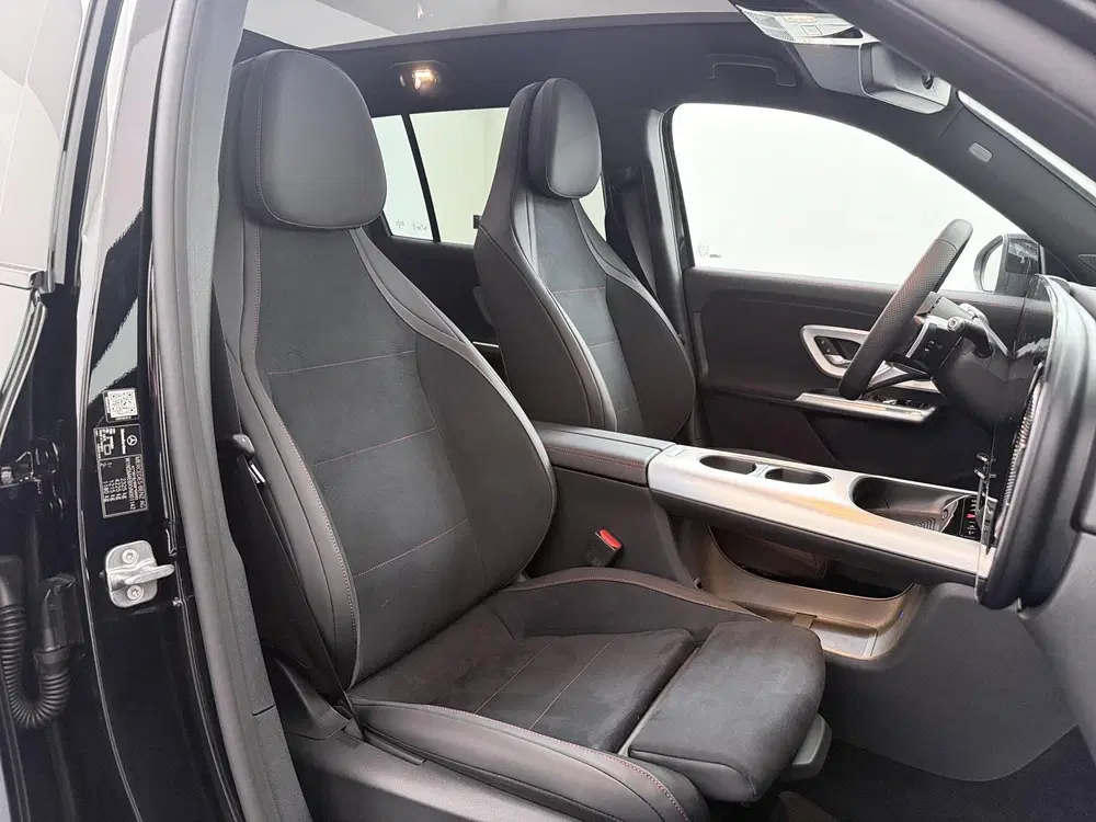 Mercedes-Benz GLB 200 Business Solution AMG uit 2026, foto 10