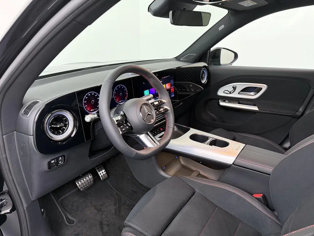 Mercedes-Benz GLB 200 Business Solution AMG uit 2026, foto 7