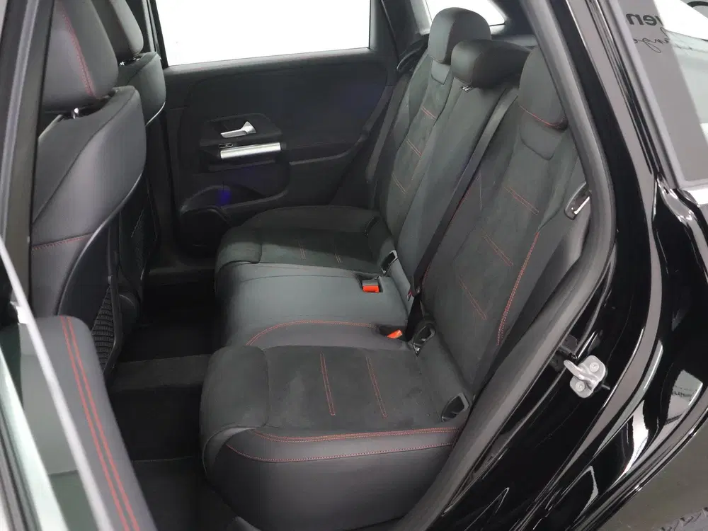 Mercedes-Benz B-Klasse 180 Business Solution AMG uit 2025, foto 11