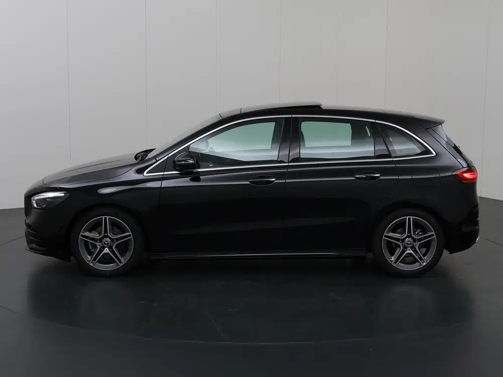 Mercedes-Benz B-Klasse 180 Business Solution AMG uit 2025, foto 5