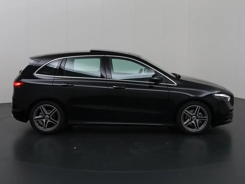 Mercedes-Benz B-Klasse 180 Business Solution AMG uit 2025, foto 6