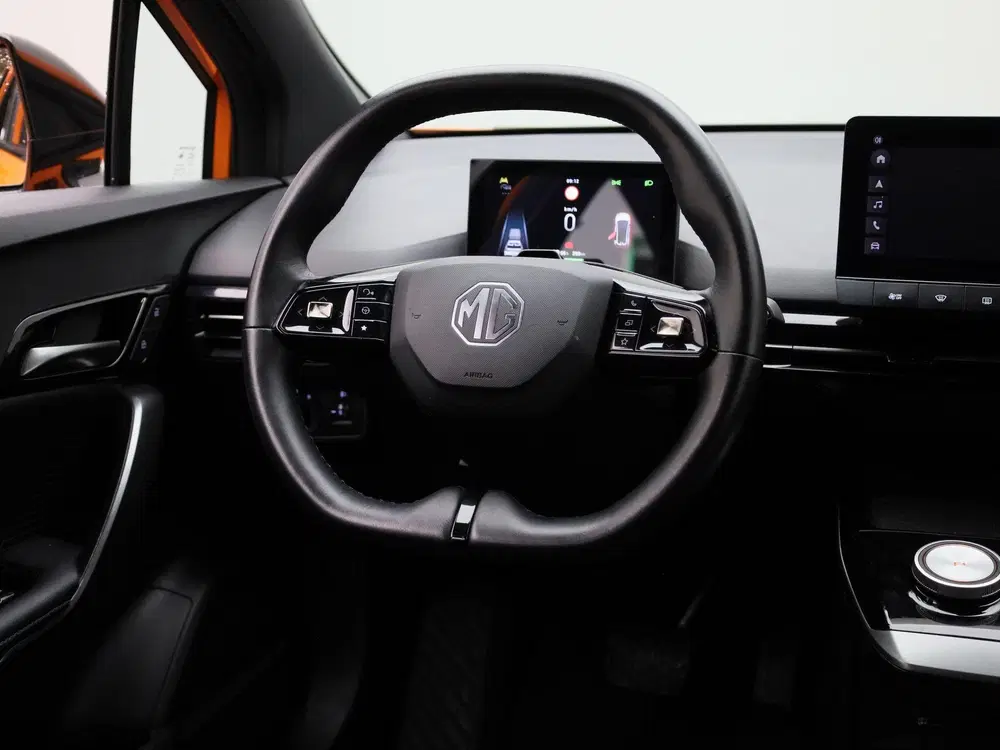 MG MG4 Luxury 64 kWh uit 2022, foto 10