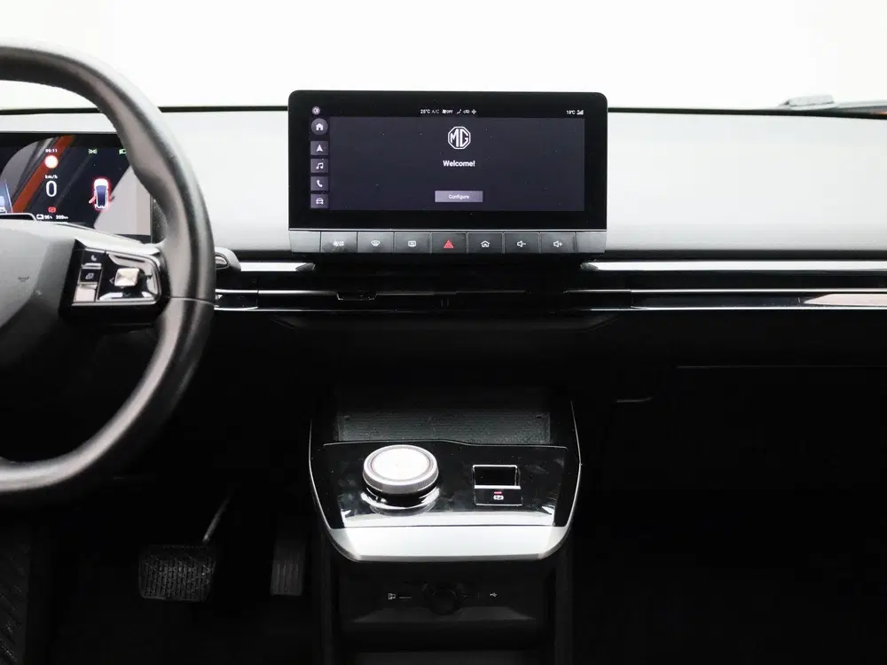 MG MG4 Luxury 64 kWh uit 2022, foto 8