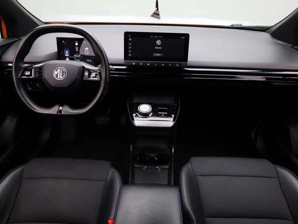 MG MG4 Luxury 64 kWh uit 2022, foto 9