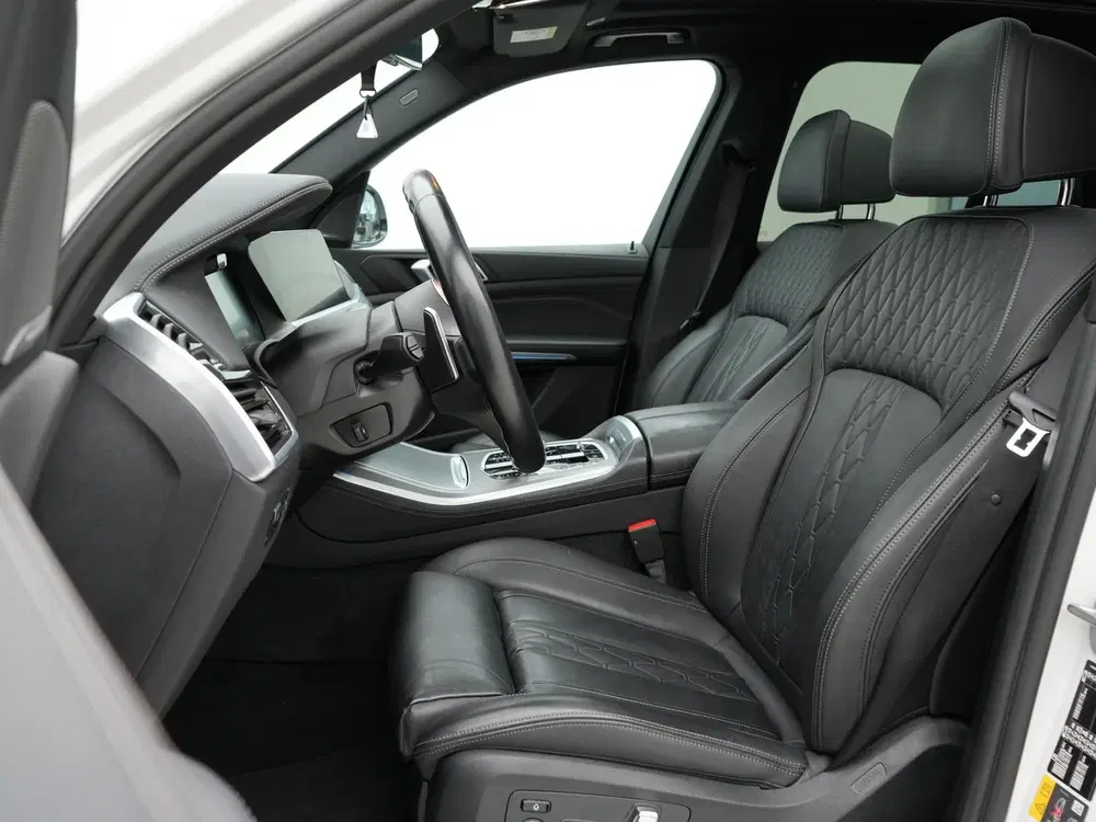 BMW X5 xDrive45e M-Sport uit 2023, foto 4