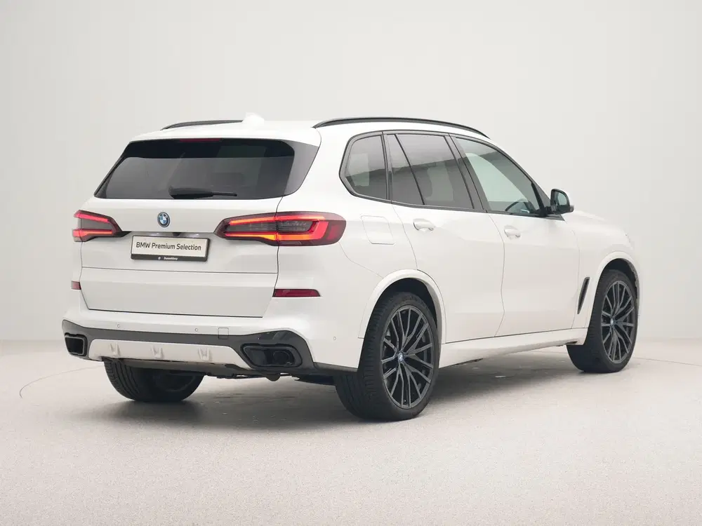 BMW X5 xDrive45e M-Sport uit 2023, foto 8