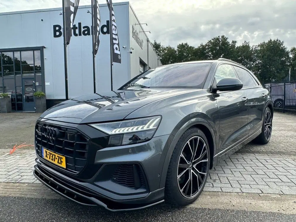 Audi Q8 55 TFSI e Quattro S-Line 2021 *RS stoelen uit 2021