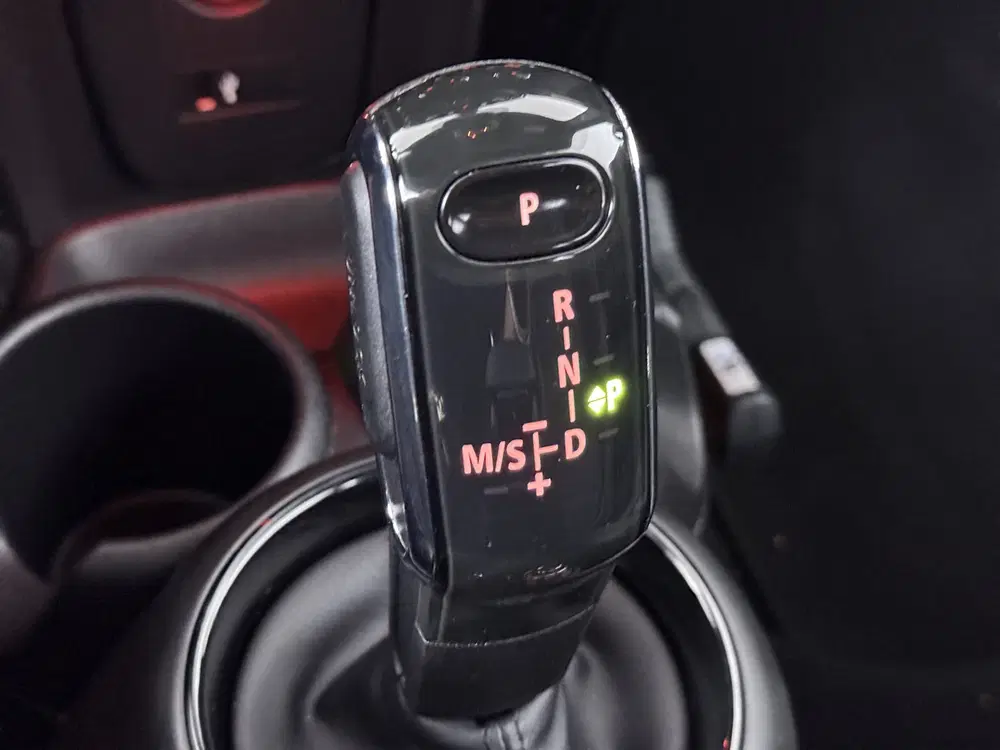 Mini Cooper 1.5 Cooper Business Edition uit 2021, foto 13