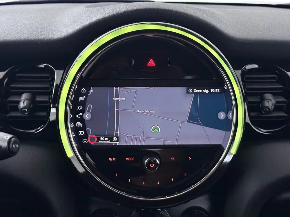 Mini Cooper 1.5 Cooper Business Edition uit 2021, foto 8