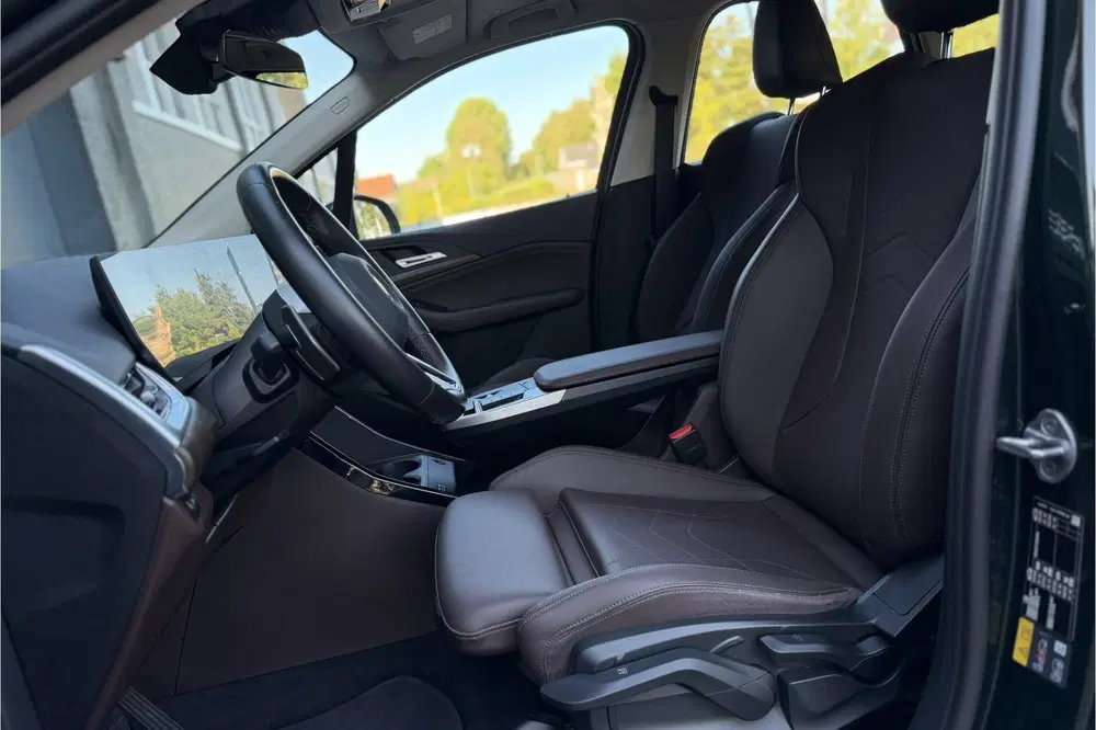 BMW 2-serie 2 Serie Active Tourer 225e xDrive uit 2023, foto 2