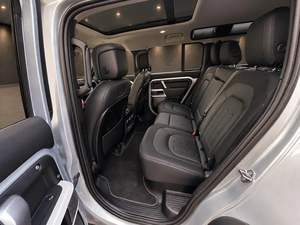 Land Rover Defender 2.0 P200 110 X-Dynamic HSE uit 2021, foto 12