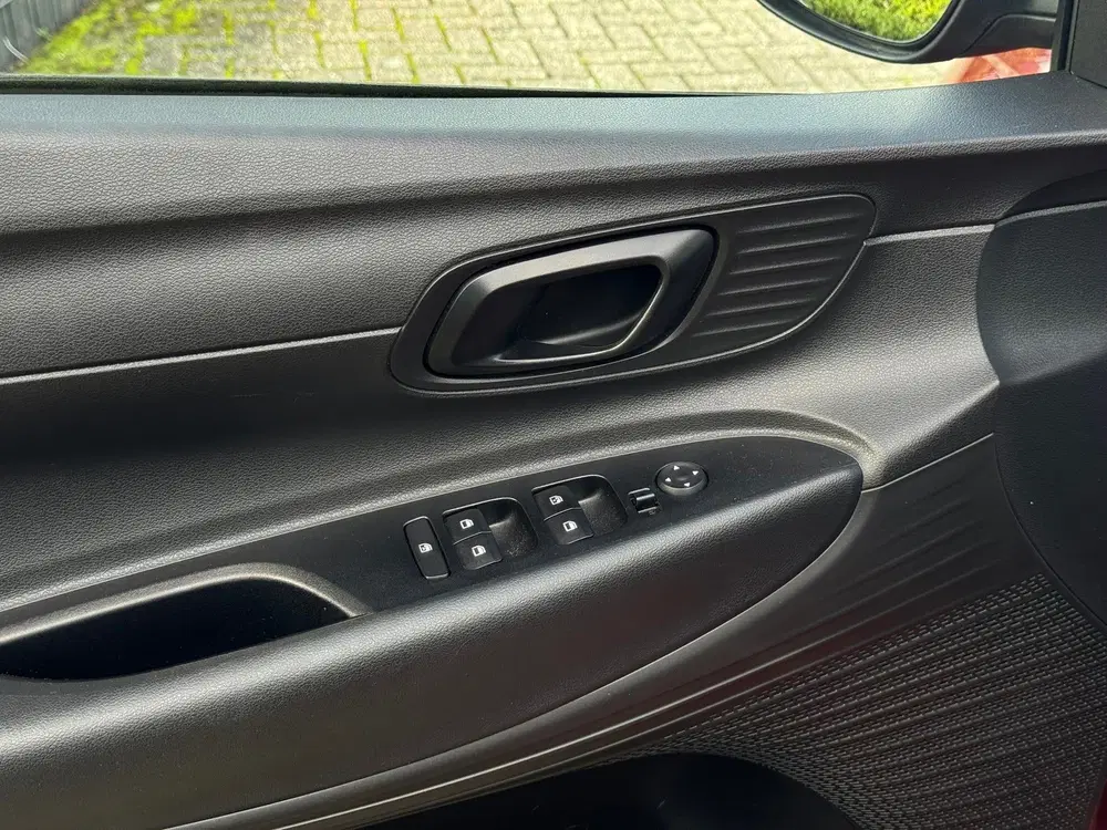 Hyundai i20 1.0 T-GDI Comfort RIJKLAAR uit 2021, foto 7