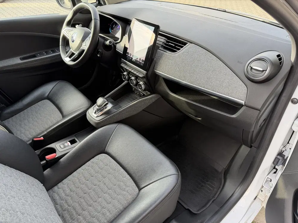 Renault ZOE Intens B-buy 52KWH R135 uit 2020, foto 7