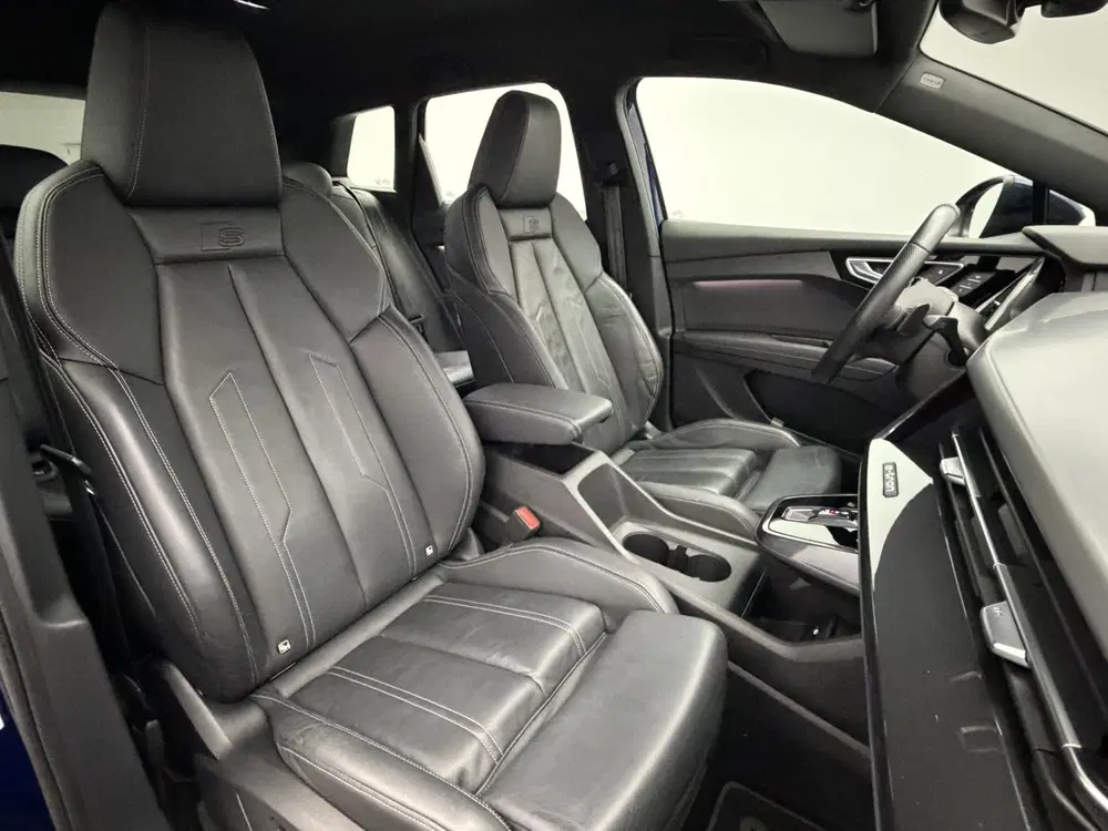 Audi Q4 e-tron 40 S edition 77 kWh SOH 96 uit 2022, foto 15