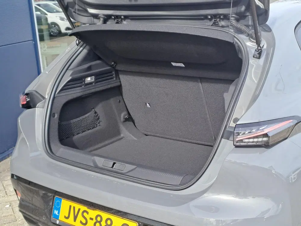Peugeot 308 1.2 Hybrid 145 e-DCS6 Allure 360 Graden ca uit 2026, foto 11