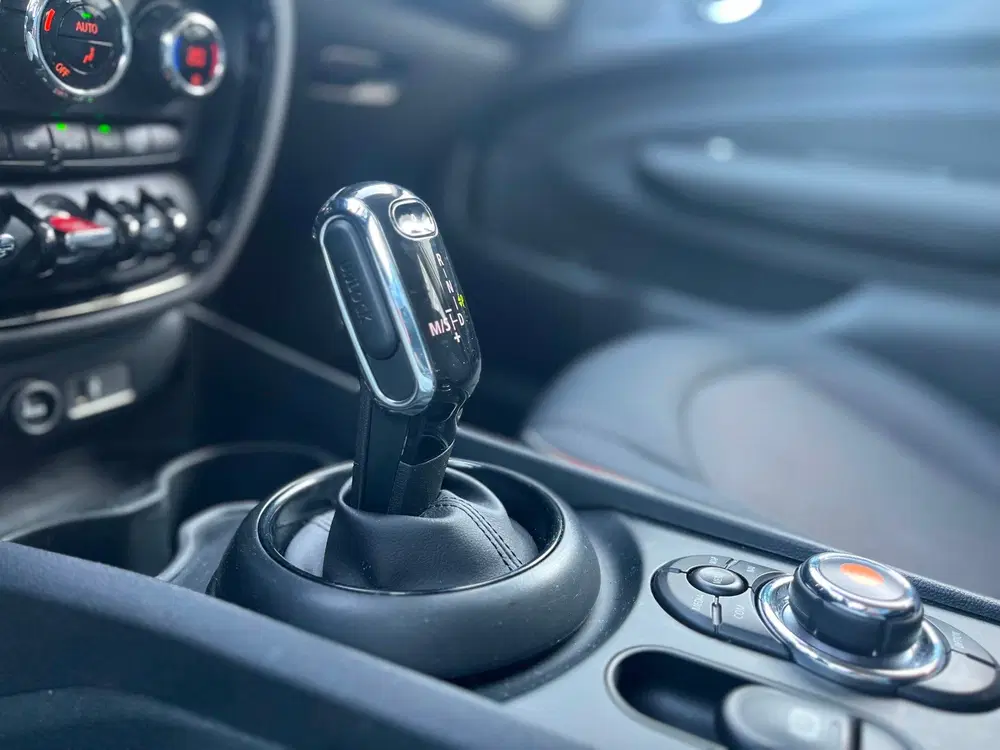 Mini Clubman 1.5 Business Edition *NW APK 12-2028 AUTOM uit 2021, foto 2
